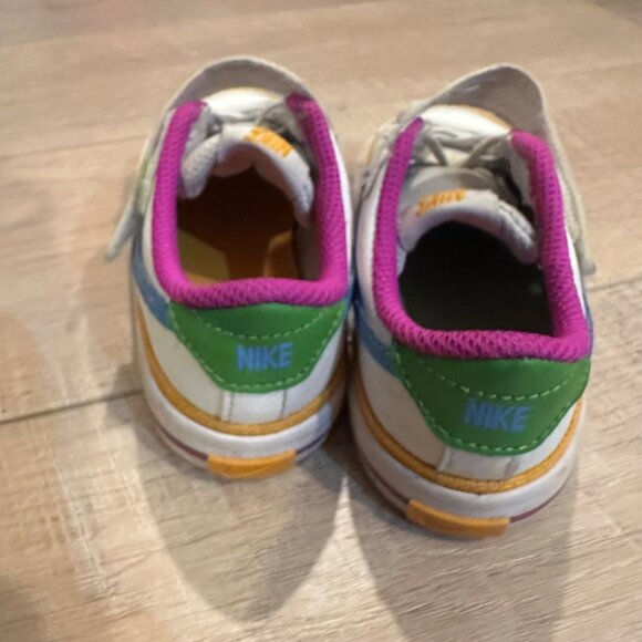 NIKE GIRL SIZE 9C COURT LEGACY LOW TOP BLUE PURPLE - Picture 3 of 7